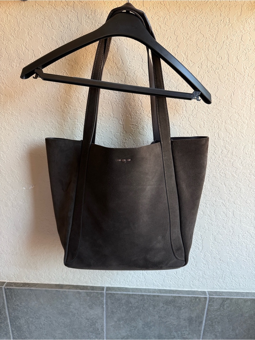 Coach Hadley Tote Bag (Large) in Espresso Suede CV998 - Picture 4 of 9
